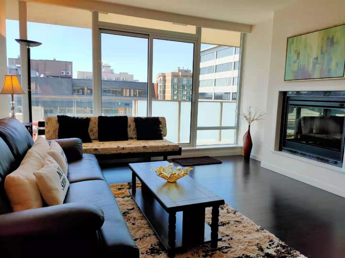 Waterfalls Hotel - Suite In Falls Downtown With Pool Victoria Exterior foto
